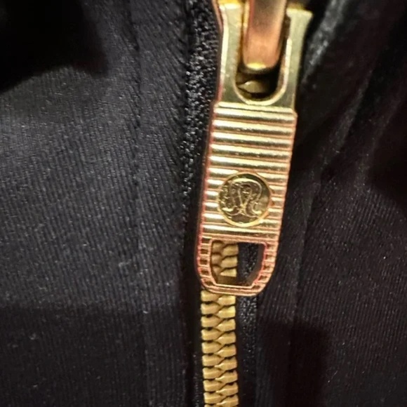 Define Relaxed-Fit Jacket Luon in Black and Gold Zipper - Picture 3 of 6